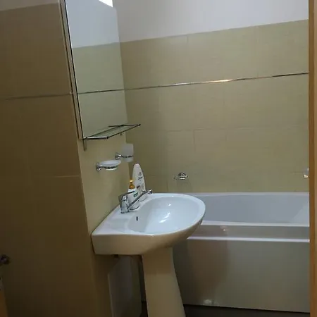 Apartamento Madalin