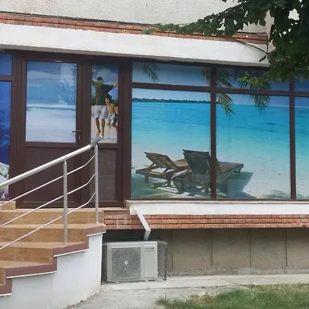 Apartamento Madalin *
